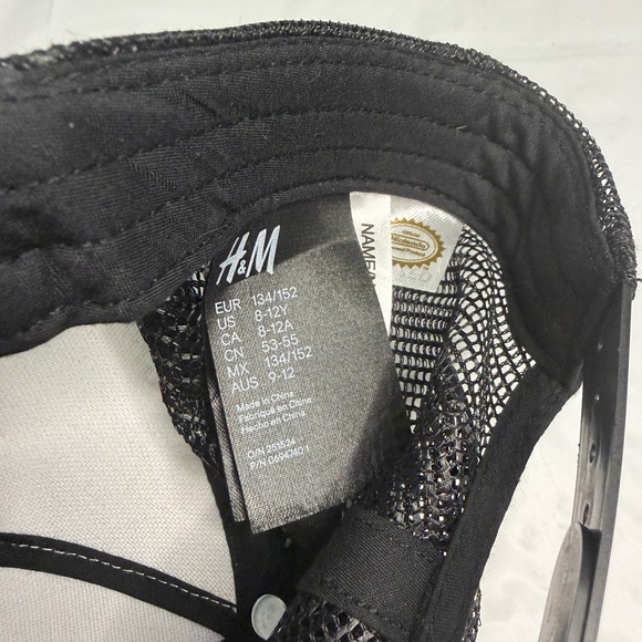 H&M Super Mario Land Game Boy Cap - Cream and Black - Picture 4 of 6